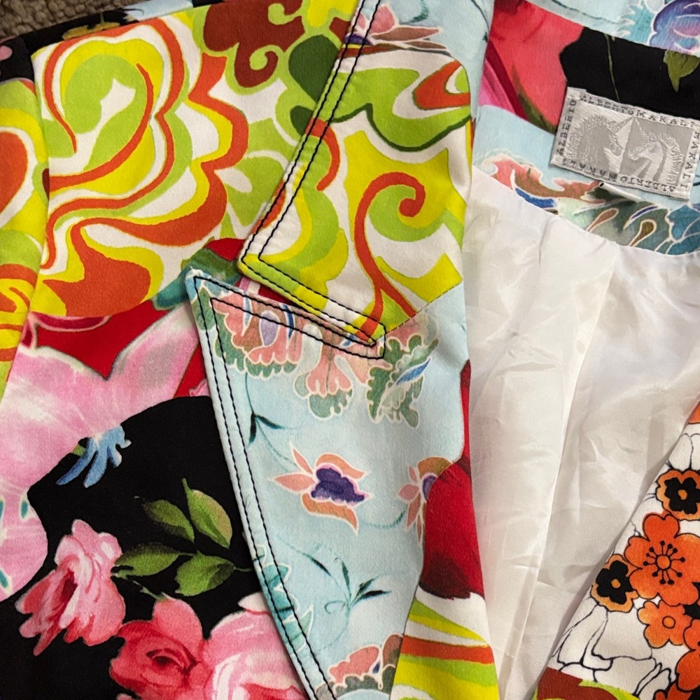 Alberto Makali ladies Colorful Floral Blazer - Picture 4 of 8